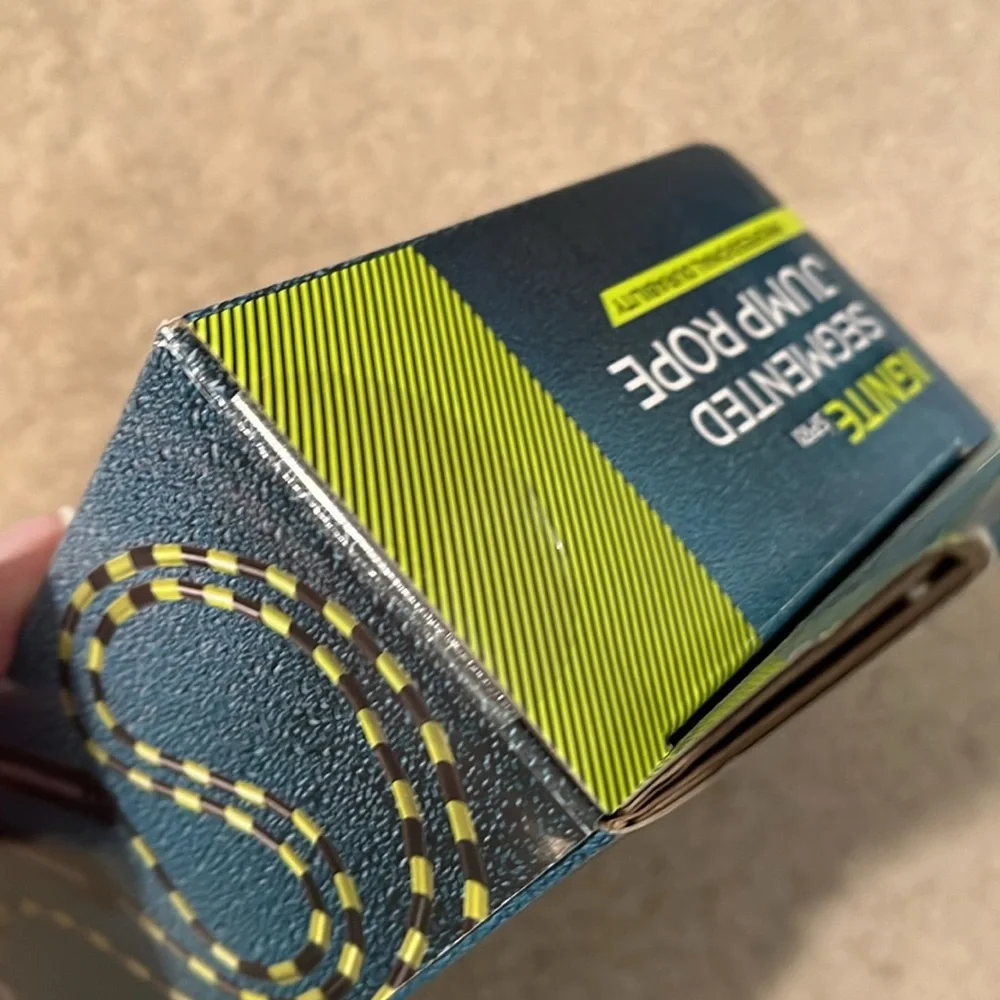 NIB Ignite by SPRI Segmented Jump Rope - Picture 8 of 11